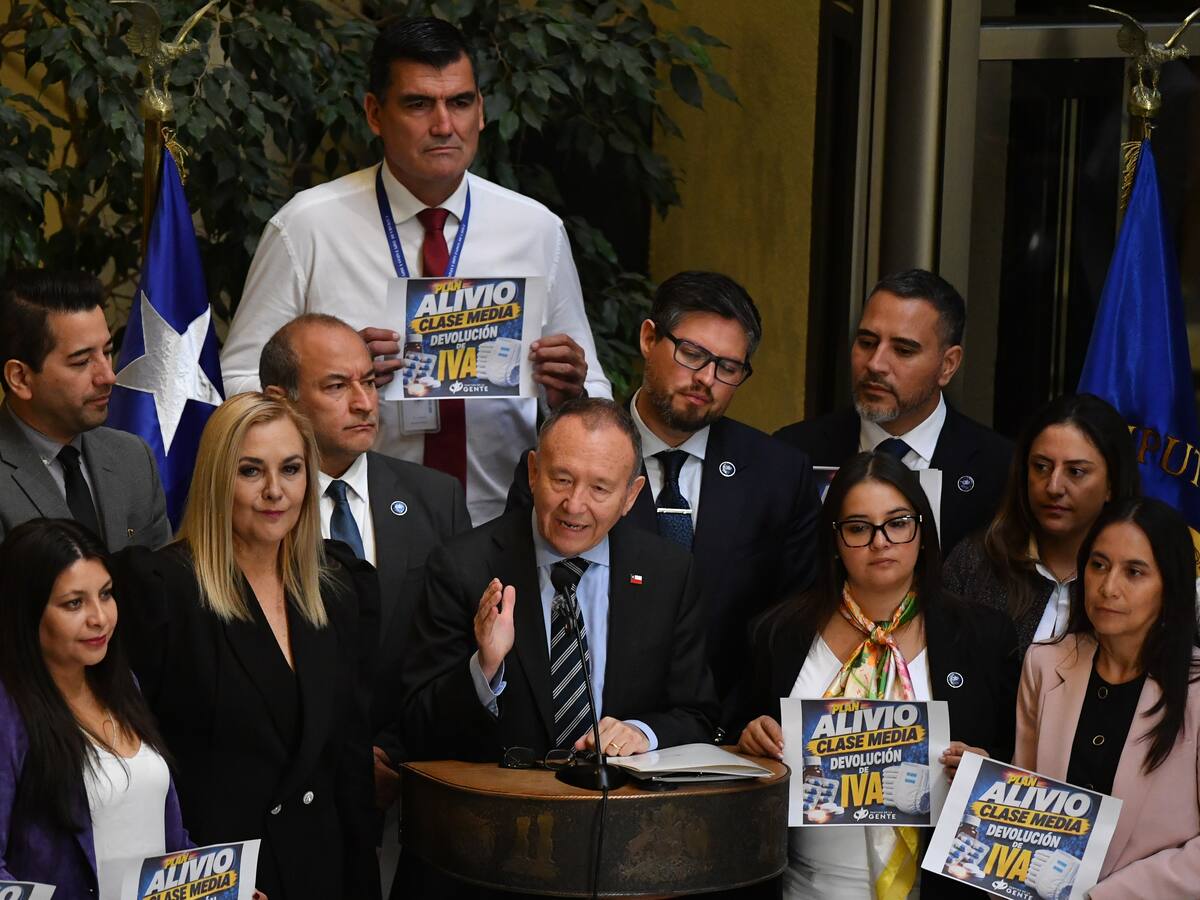 PDG apoyará idea de legislar proyecto de Reconstrucción tras acuerdo con el Gobierno por “Plan Alivio Clase Media”