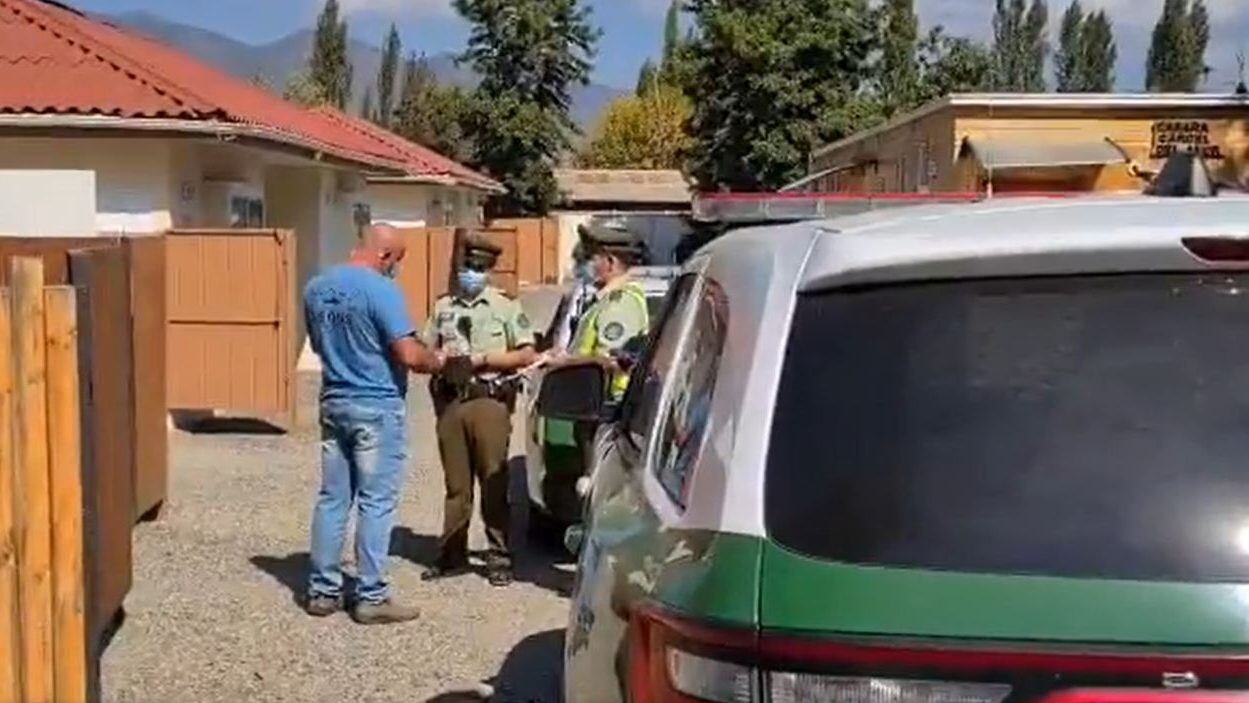 Carabineros detuvieron a personas en motel de San Vicente de Tagua Tagua, región de O'Higgins