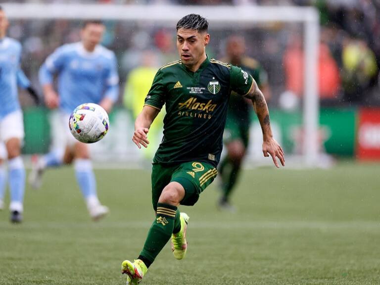 Felipe Mora extiende su contrato con Portland Timbers por los próximos tres años