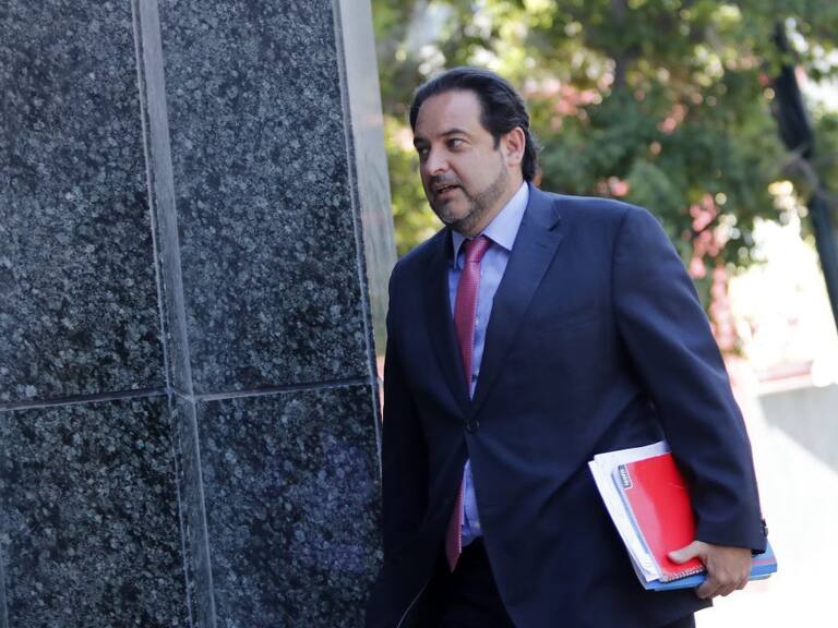 Exministro Andrés Rebolledo por efectos en Chile de la guerra entre Rusia y Ucrania: «Es una mala noticia, justo cuando recuperábamos la fuerza económica tras el periodo más difícil de la pandemia»