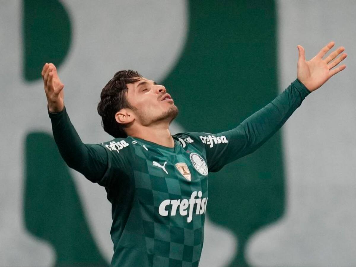 Palmeiras pasó por encima de Sao Paulo y se metió con propiedad en las semifinales de la Copa Libertadores