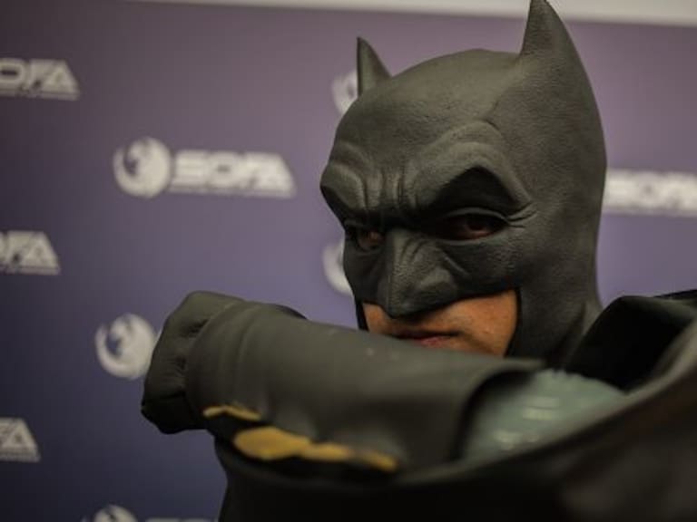 Multaron a Batman por exceso de velocidad en España