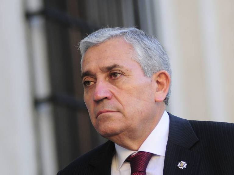 Fiscalía reformaliza a Ex Director General de la PDI por diversos delitos económicos