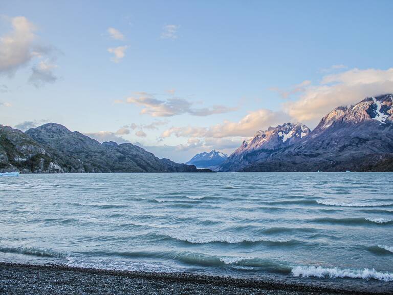 17 DE NOVIEMBRE DE 2025/MAGALLANES
Un turista fallecido, otro desaparecido Y un tercero con hipotermia, deja fatal excursión en Parque Torres del Paine.
FOTO: RODRIGO FUICA/UNO NOTICIAS