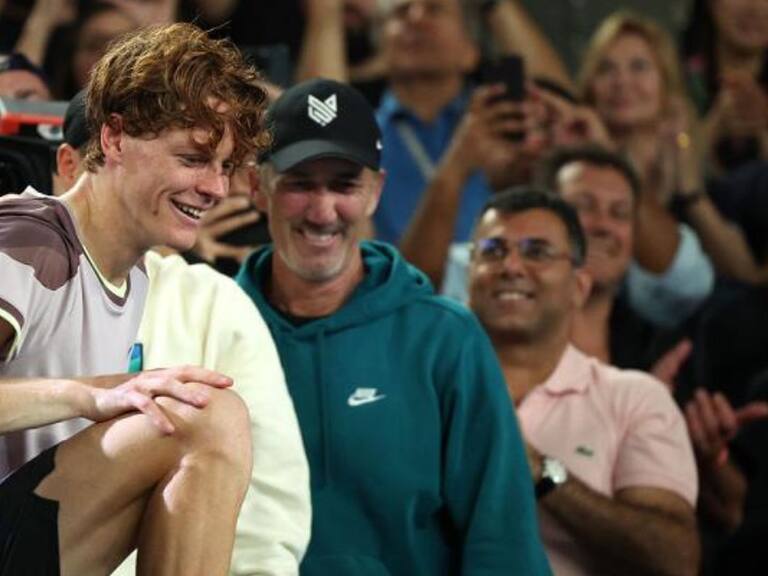 Entrenador de Jannik Sinner revela cómo fue que el número uno del mundo logró escapar de la suspensión tras dar doble doping positivo