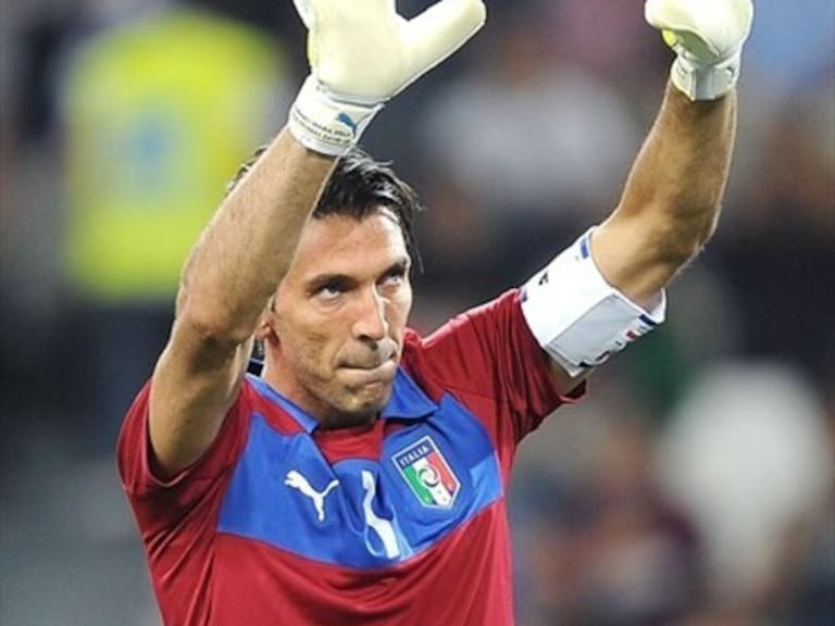 El gesto de Buffon hizo cambiar las pifias por aplausos