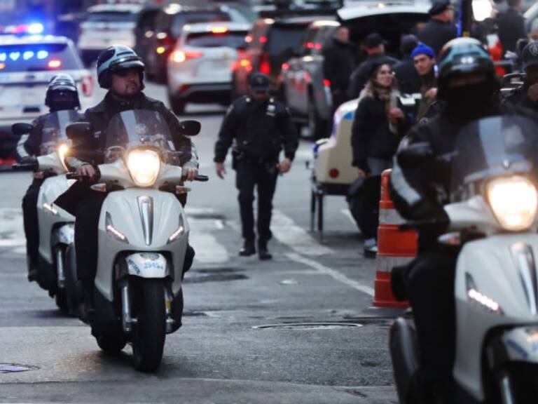 Policía de Nueva York refuerza su presencia en las calles ante posibles manifestaciones tras imputación a Donald Trump