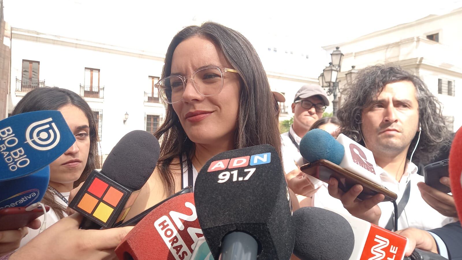 Ministra Vallejo defiende a Maisa Rojas tras críticas del oficialismo: “no ha pretendido engañar a nadie”