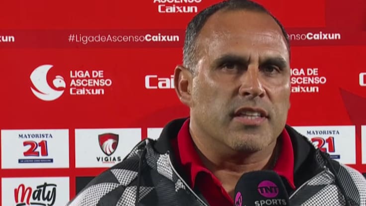 La tarjeta roja más insólita del año en el fútbol chileno: DT fue expulsado tras reclamar en TV