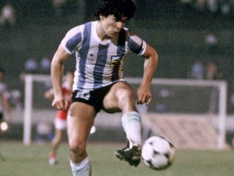 Fotógrafo libera imágenes del primer título mundial de Maradona
