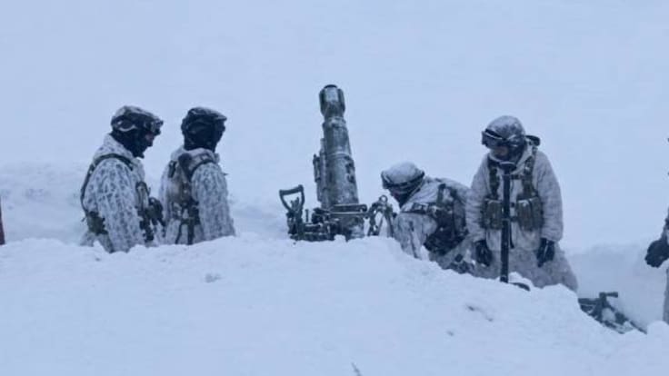 Más de cuatro metros de nieve: Ejército realiza detonaciones controladas en Portillo para evitar avalanchas