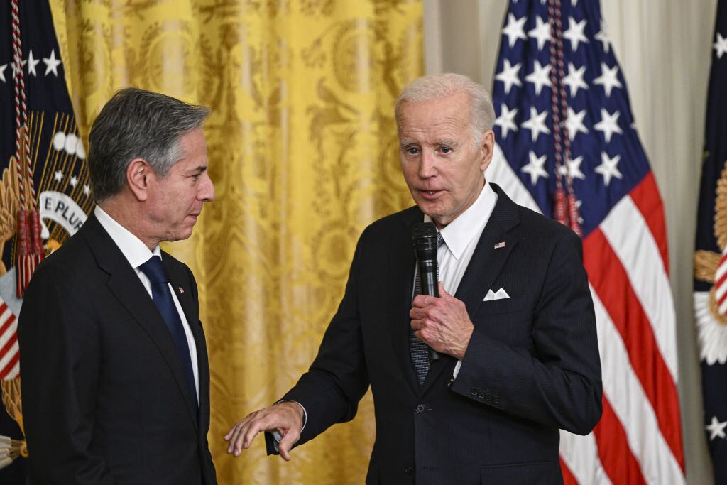 El presidente de Estados Unidos Joe Biden junto a su canciller Antony Blinken