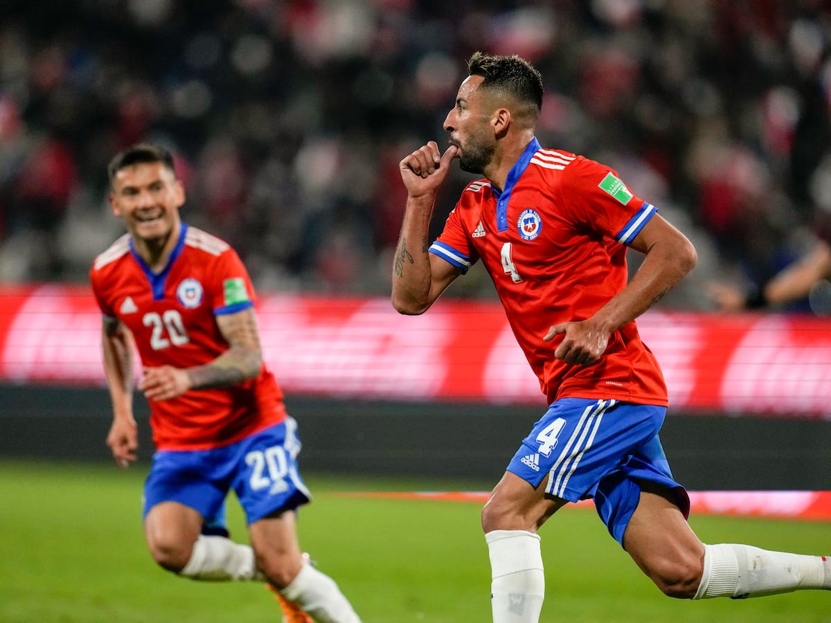 “Un 7 de septiembre comenzó esta obra y hoy...”: Mauricio Isla anuncia su retiro del fútbol profesional