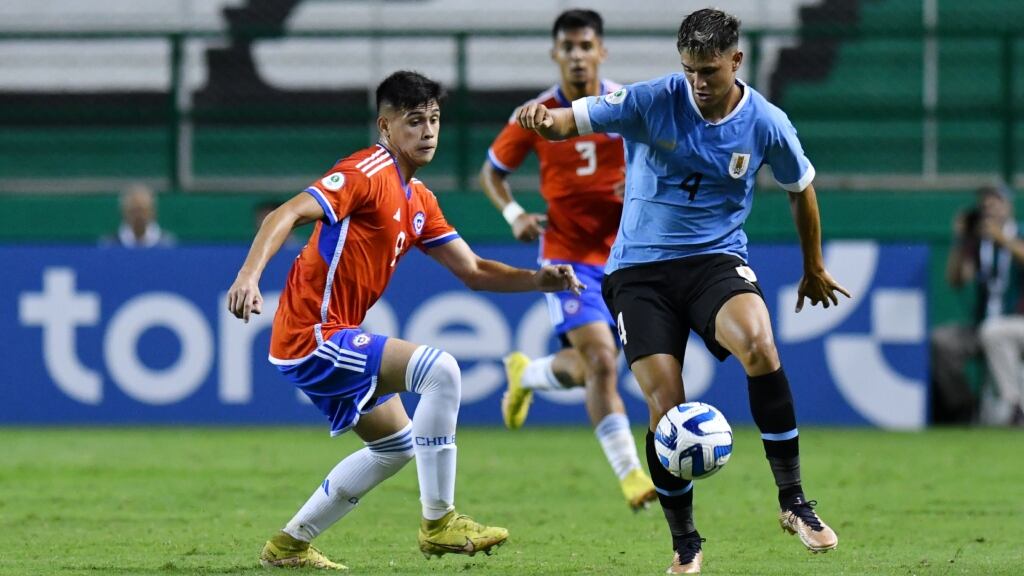 La Roja Sub 20 es valpuleada por Uruguay y complica su futuro en el Sudamericano