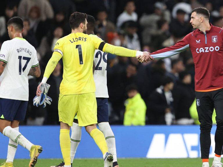 Dibu Martínez Lloris
