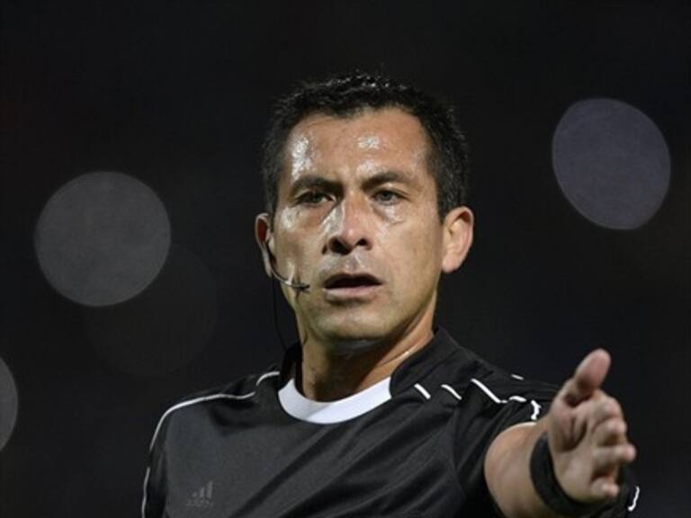 Julio Bascuñán arbitrará la final de ida de la Copa Libertadores