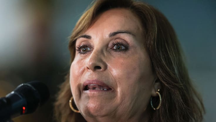 Perú: Boluarte promulga una ley que impide acusar de corrupción a los partidos políticos
