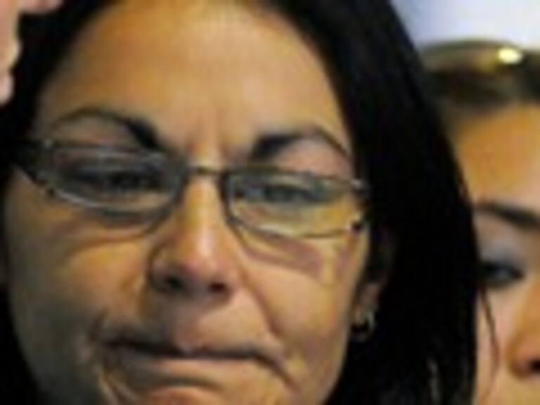 Joven trasplantada de hígado se encuentra grave y su bebé evoluciona bien