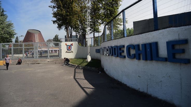 Usach informa muerte de estudiante de la FAE y suspende actividades durante la jornada