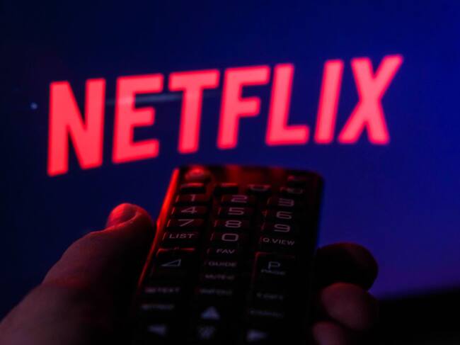 Imágenes de un usuario con el streaming de Netflix