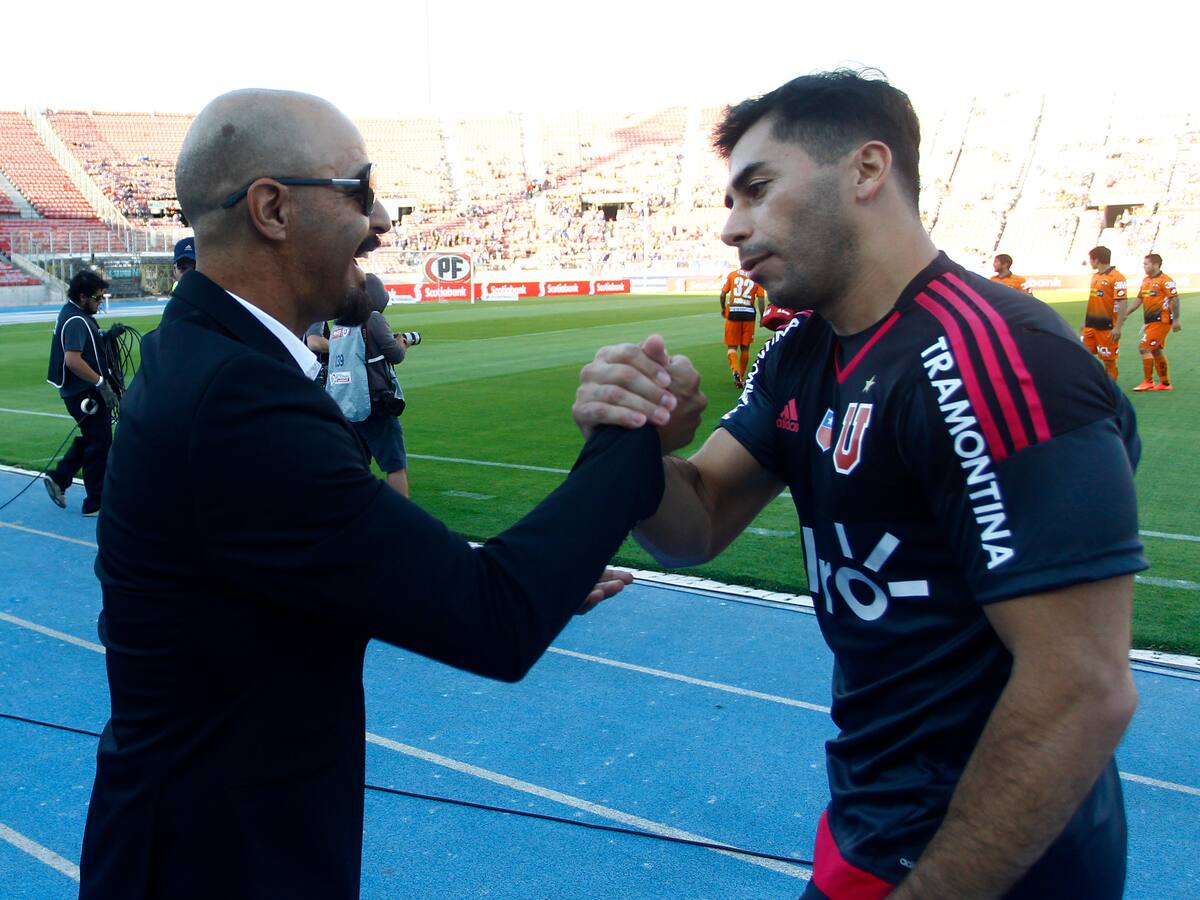Marco Antonio Figueroa en la previa del Superclásico: «La U va a echar mucho de menos a Johnny Herrera»
