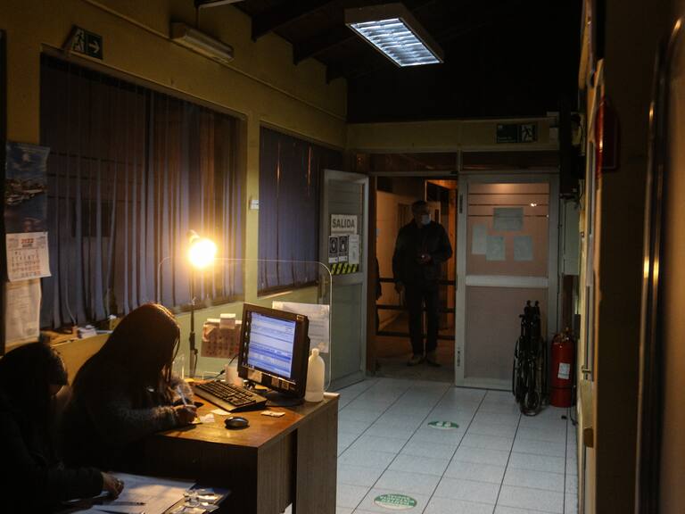 Habla acusado de agredir a personal en Cesfam de Paine: “No estoy acostumbrado a tomar (...) me hizo mal el trago”