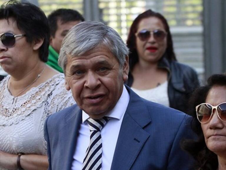 Alcalde de Cerro Navia se querella contra Luis Plaza por fraude al fisco