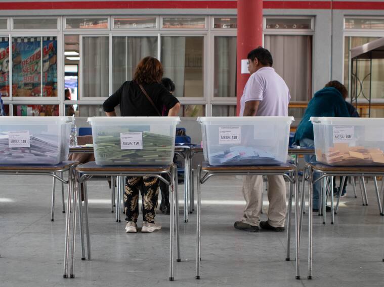 Elecciones 2024 en Chile: estas son las multas que arriesgan las empresas que no dejen ir a votar a sus trabajadores