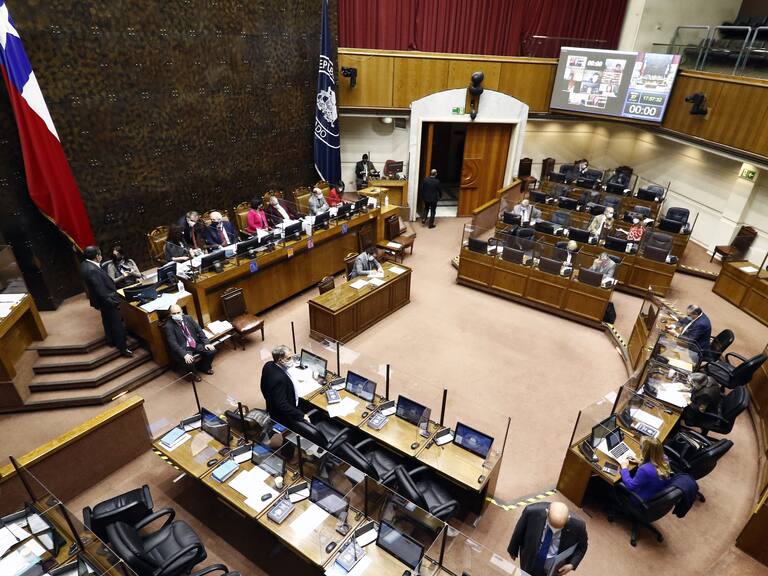 Senado despachó proyecto que fija como feriados irrenunciables las elecciones del 15 y 16 de mayo