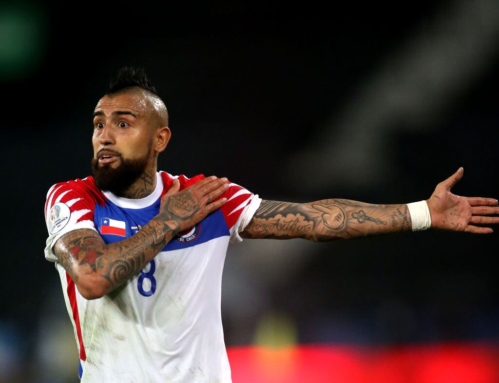 Arturo Vidal deberá pagar casi 12 millones de pesos por sus críticas al arbitraje en Copa América