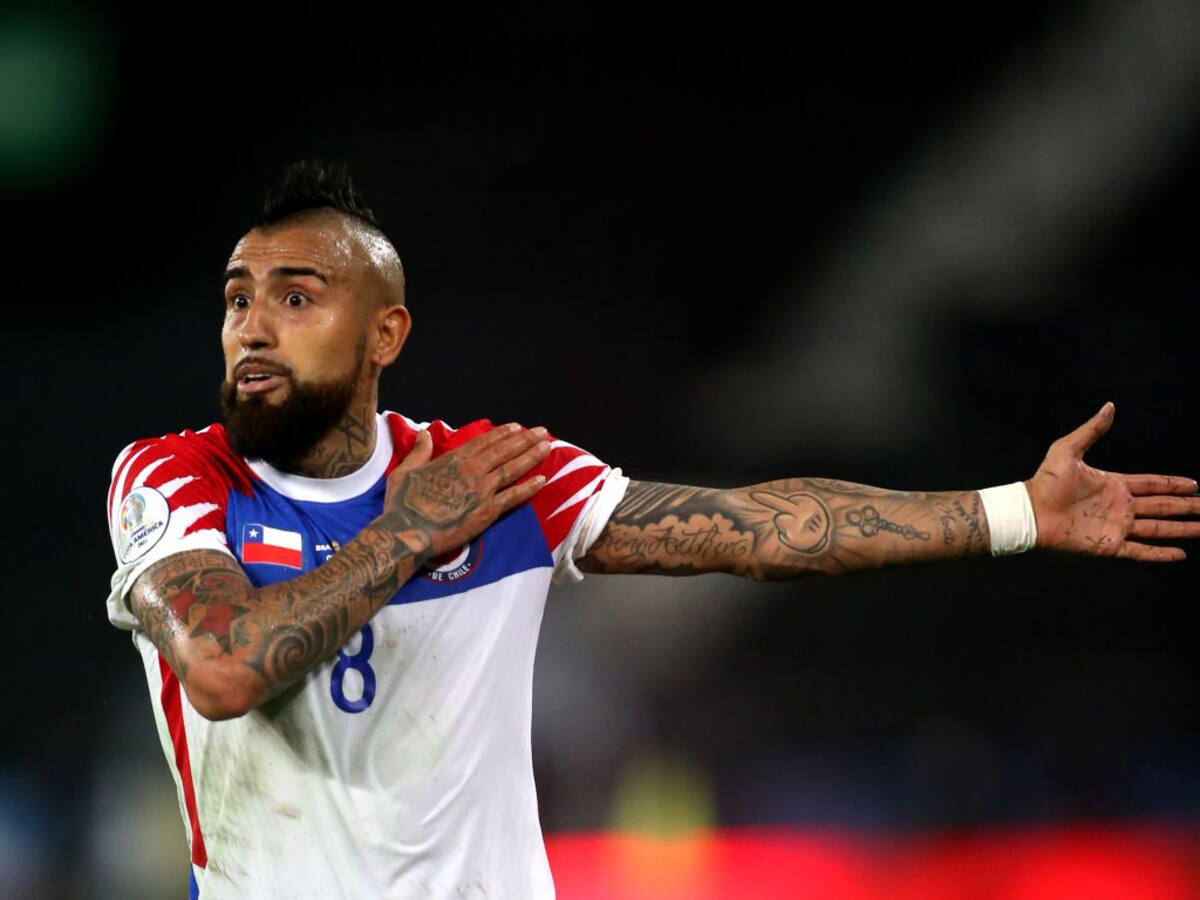 Arturo Vidal deberá pagar casi 12 millones de pesos por sus críticas al arbitraje en Copa América