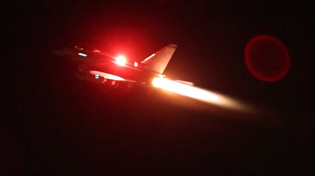 Un avión de combate de la Fuerza Aérea Británica fue parte del ataque de una coalición liderada por Estados Unidos en contra de Yemen.
