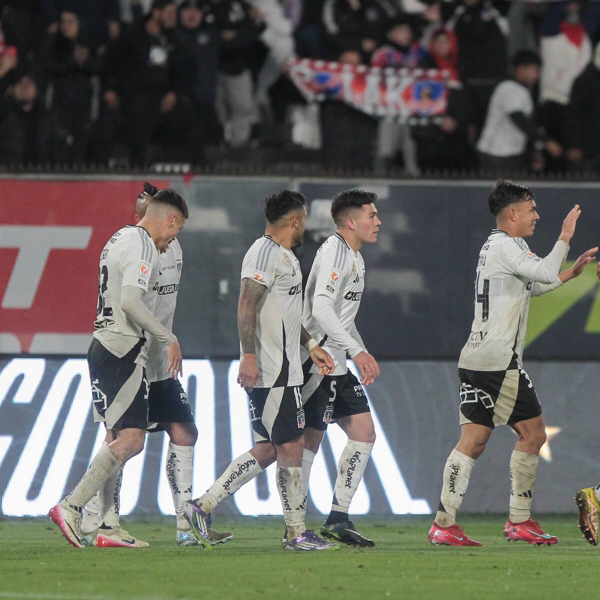 Colo Colo anuncia implementación de torniquetes con reconocimiento facial en el Monumental desde 2026