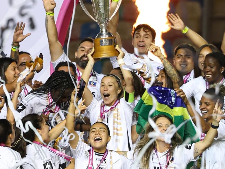 Colo Colo renueva el contrato de cinco de sus figuras del plantel femenino