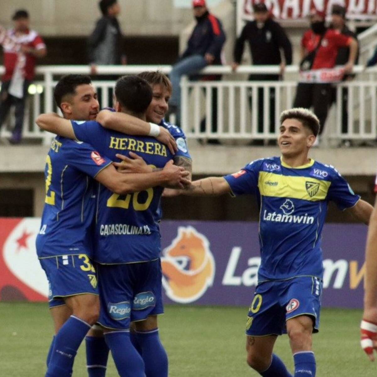 AC Barnechea sorprendió a Deportes La Serena y lo alejó del líder de la Primera B