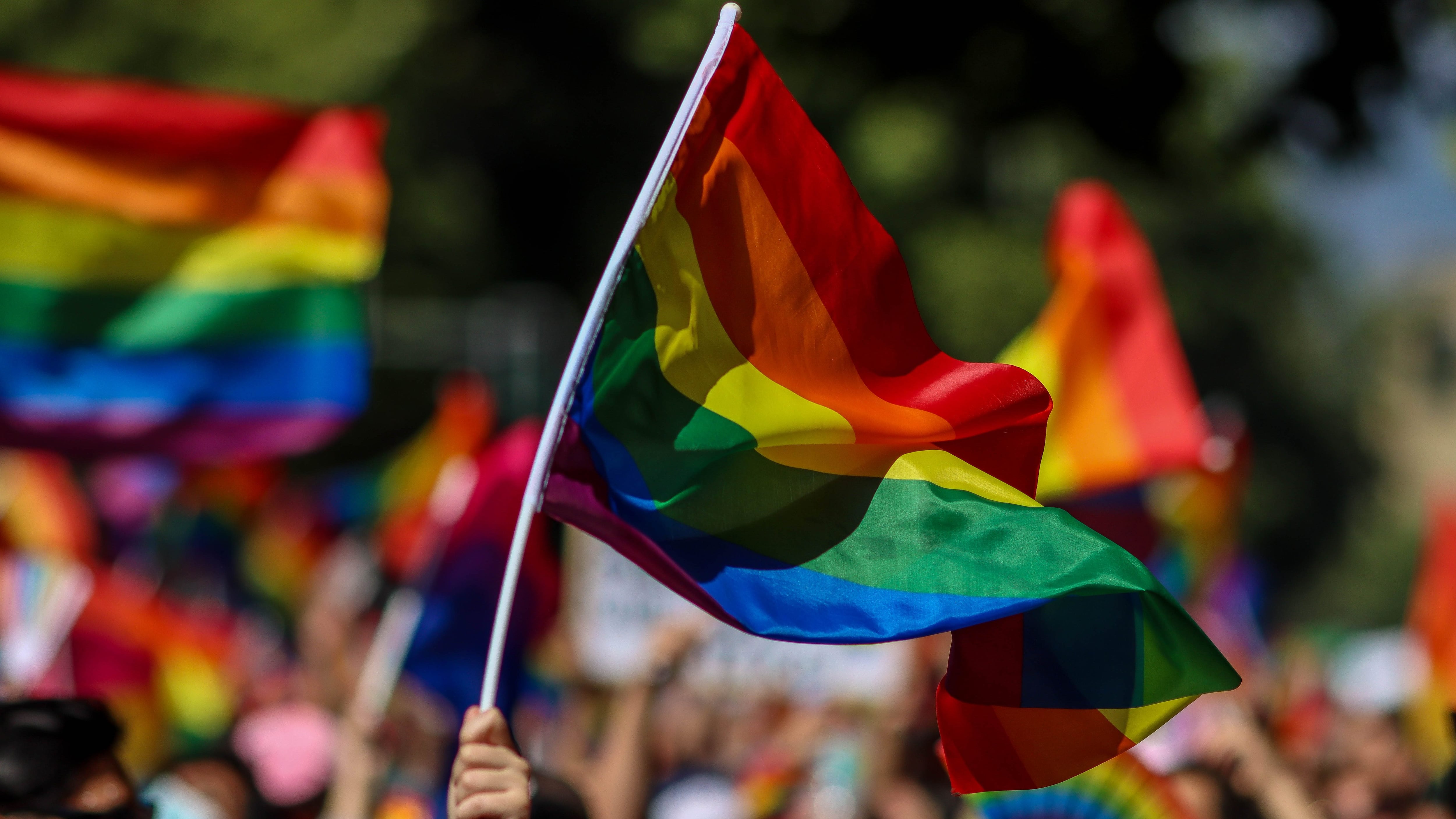 Sábado 13 de noviembre 2021El movimiento de integración y liberación homosexual (Movilh) Organiza la XXI marcha del orgullo cientos de personas marchan por la Alameda en la lucha por la igualdad de los derechos y la no discriminación.
Foto: Juan Farias / Agenciauno