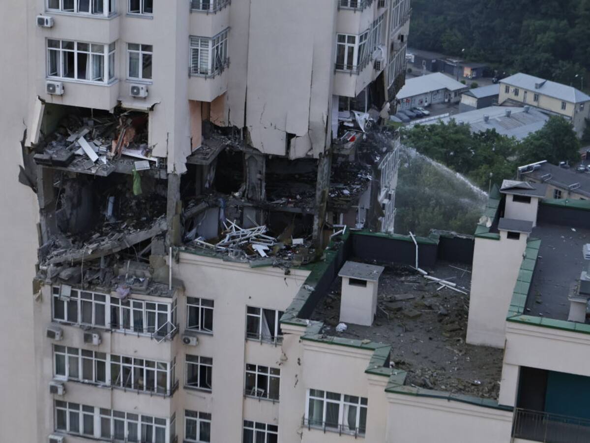 Ucrania activa defensas aéreas por ataques en Kiev y Járkov