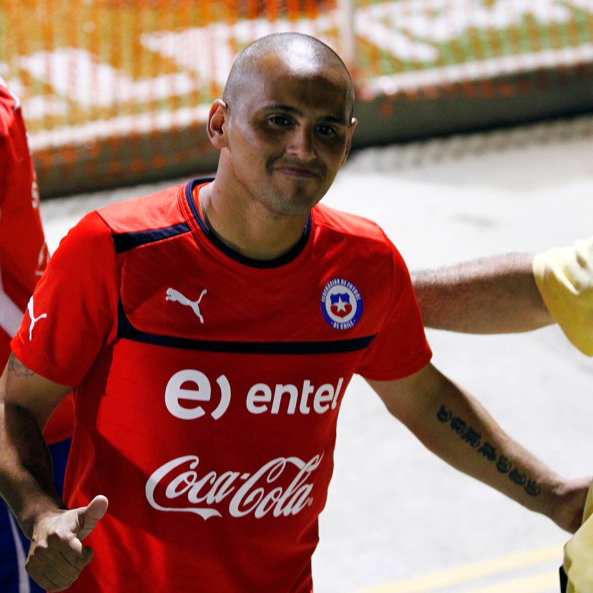 “Yo todavía insistiría con él”: Humberto Suazo pide el regreso de un histórico de La Roja y reabre el debate