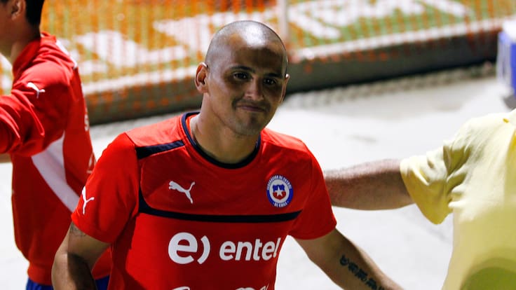 “Yo todavía insistiría con él”: Humberto Suazo pide el regreso de un histórico de La Roja y reabre el debate
