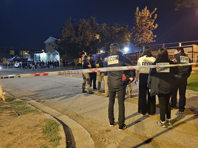 Más de 30 disparos: ataque armado deja dos muertos, un herido en riesgo vital y otro grave en La Pintana