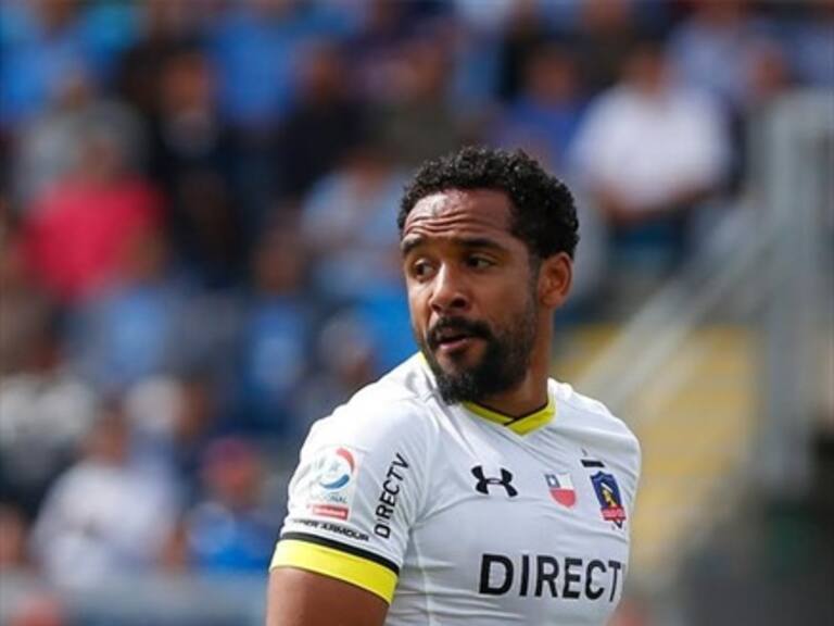 La ofensiva imagen con que los hinchas de Colo Colo reciben a Beausejour