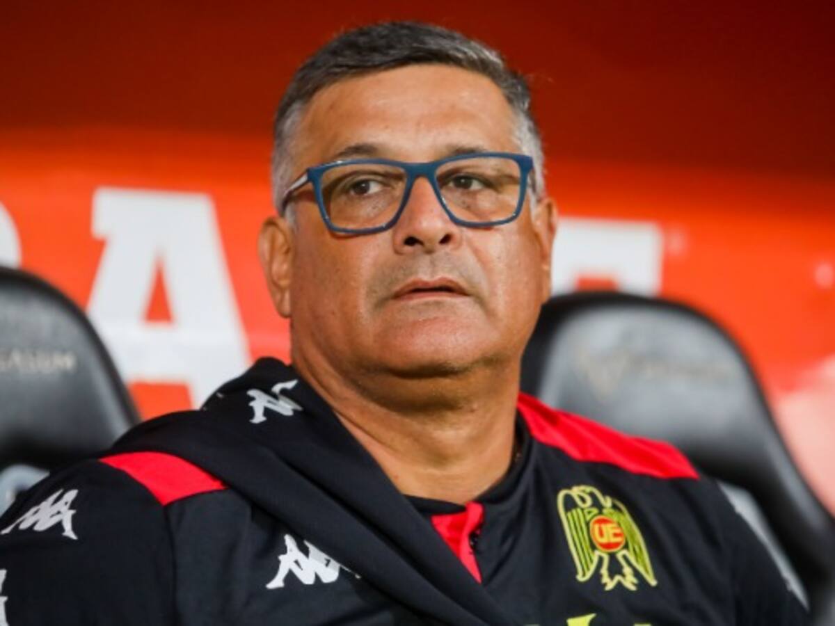 Ronald Fuentes responde tras fuerte polémica en Unión Española: «Todos los clubes han tenido problemas con la indisciplina»