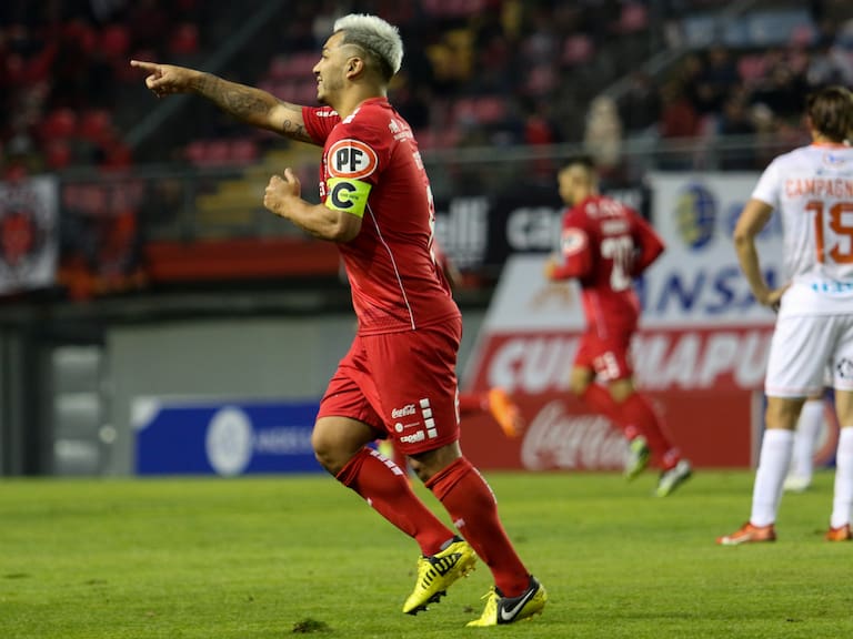 Ñublense humilla a Cobreloa y le propina su mayor goleada en el regreso a Primera División