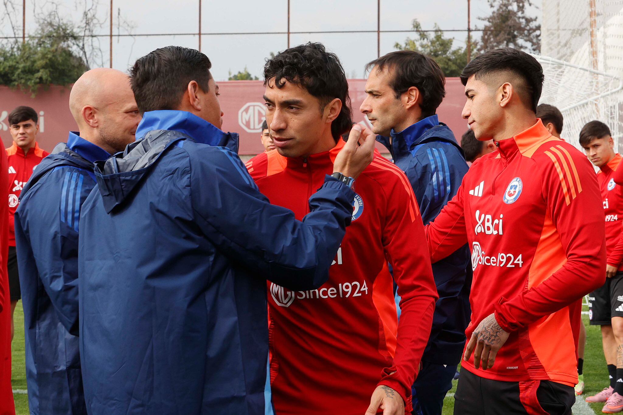 @LaRoja