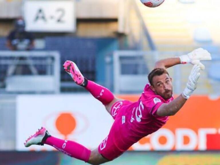 Sebastián Pérez ya piensa en el choque de la UC ante La Calera: "Imperiosamente tenemos que ganar"