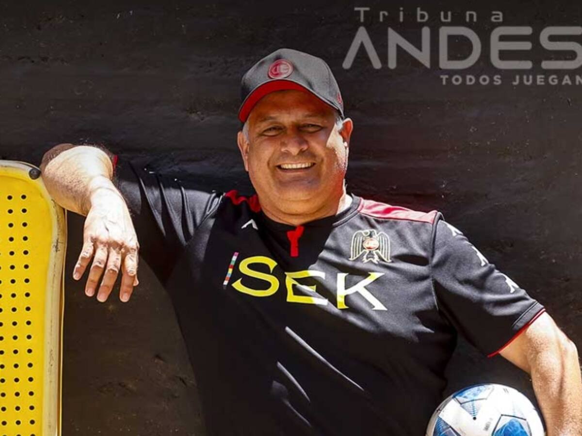 Ronald Fuentes: «En Audax Italiano me pidieron cambiar el sistema de juego y poner algunos jugadores»