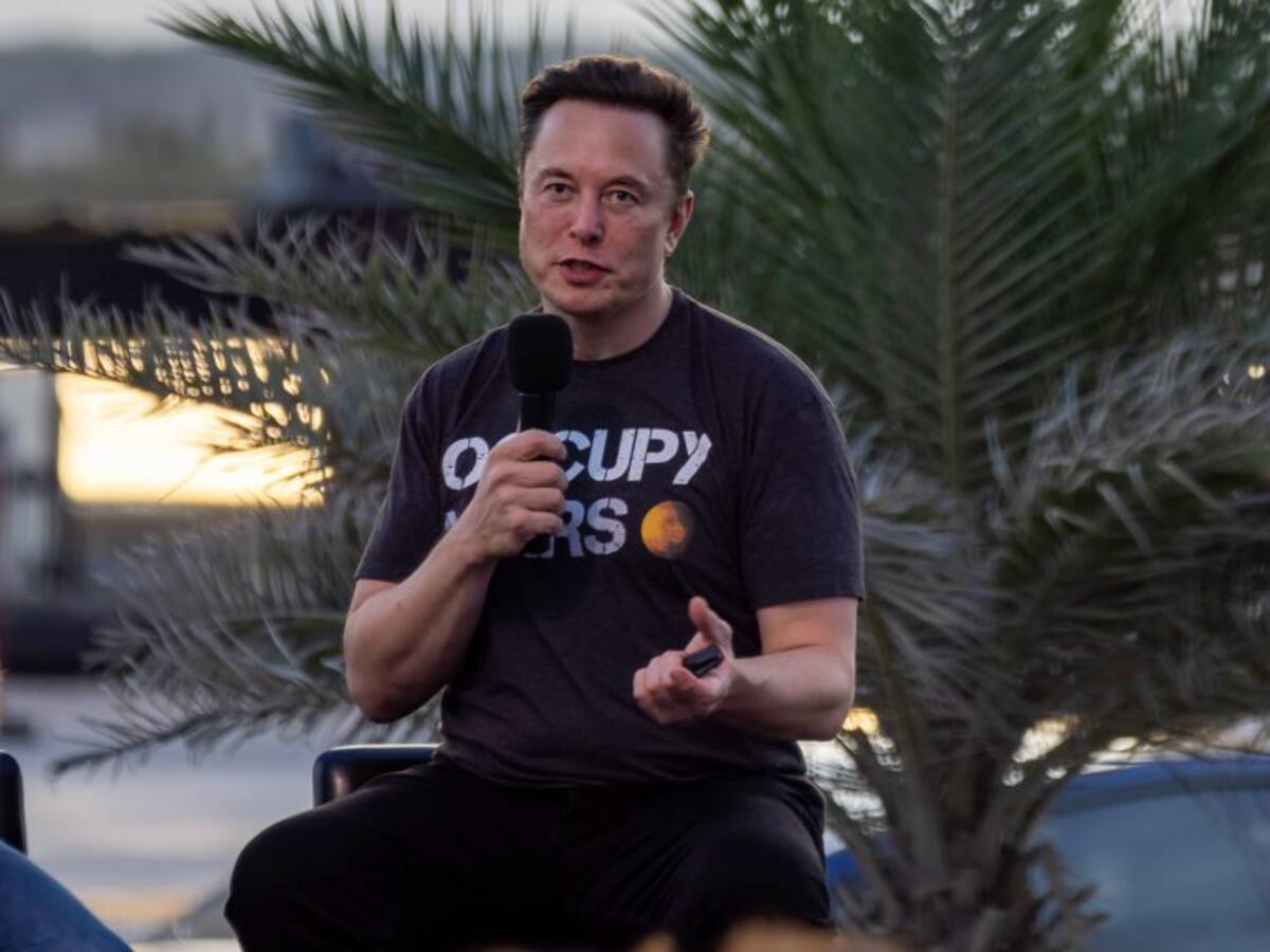 Después de varios meses, Elon Musk concretó la compra de la red social Twitter