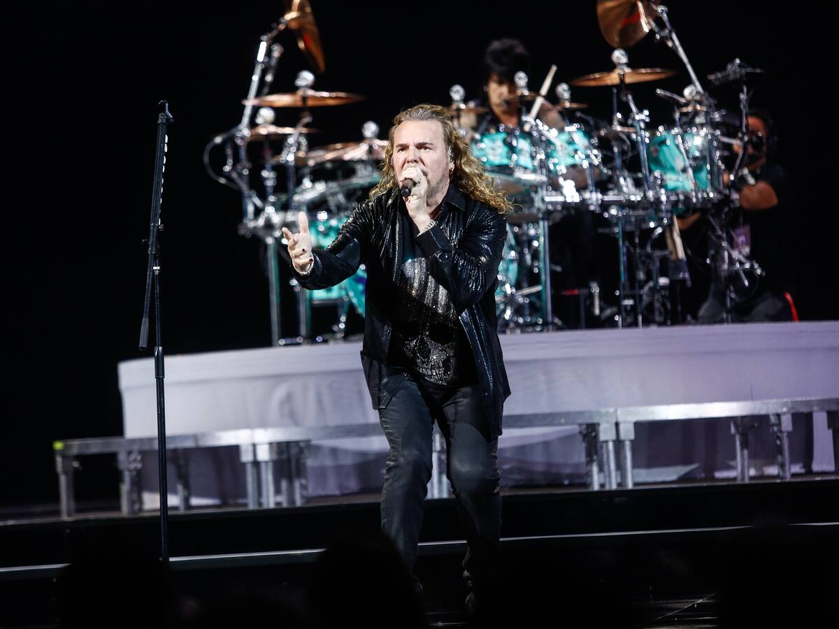 Festival de Viña 2024: Fher califica a Chile como “uno de los países más cariñosos del mundo” durante el show de Maná
