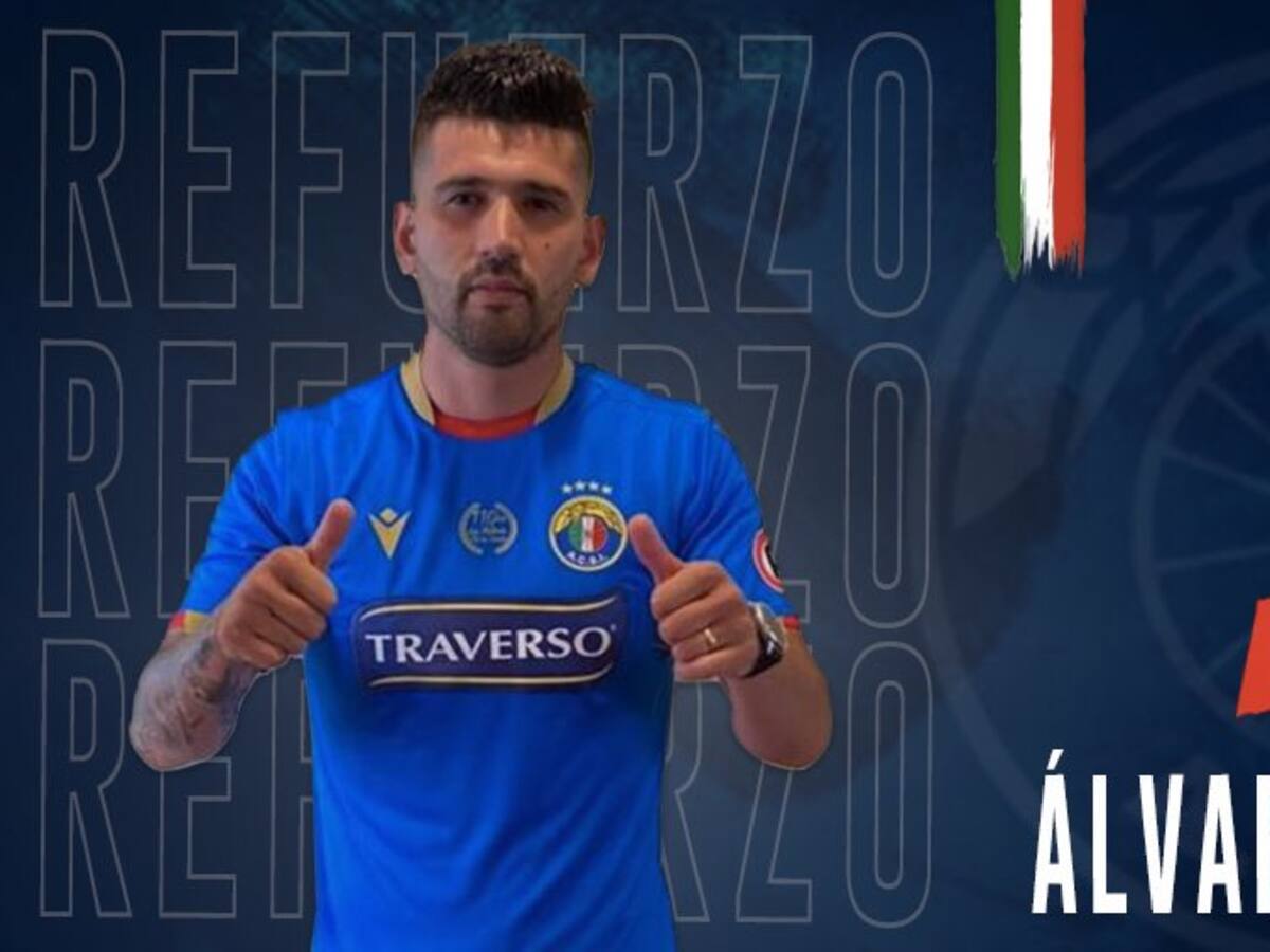 Audax Italiano oficializó la llegada de Iván Ochoa y Álvaro Salazar como nuevas incorporaciones para la presente temporada