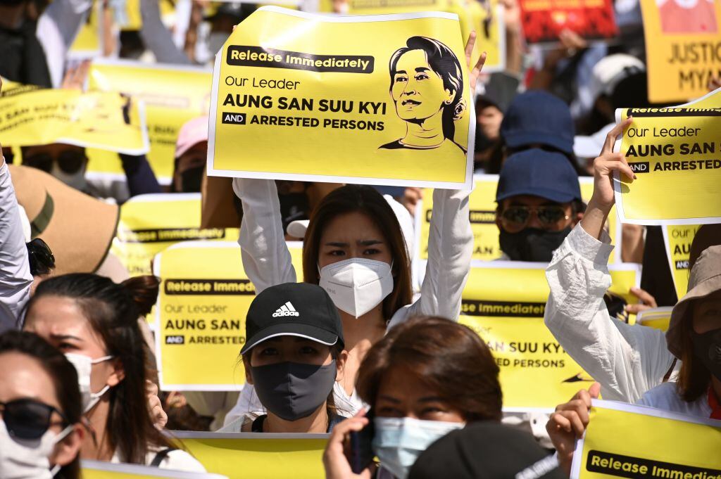 Manifestación por la liberación de Aung San Suu Kyi en Rangún